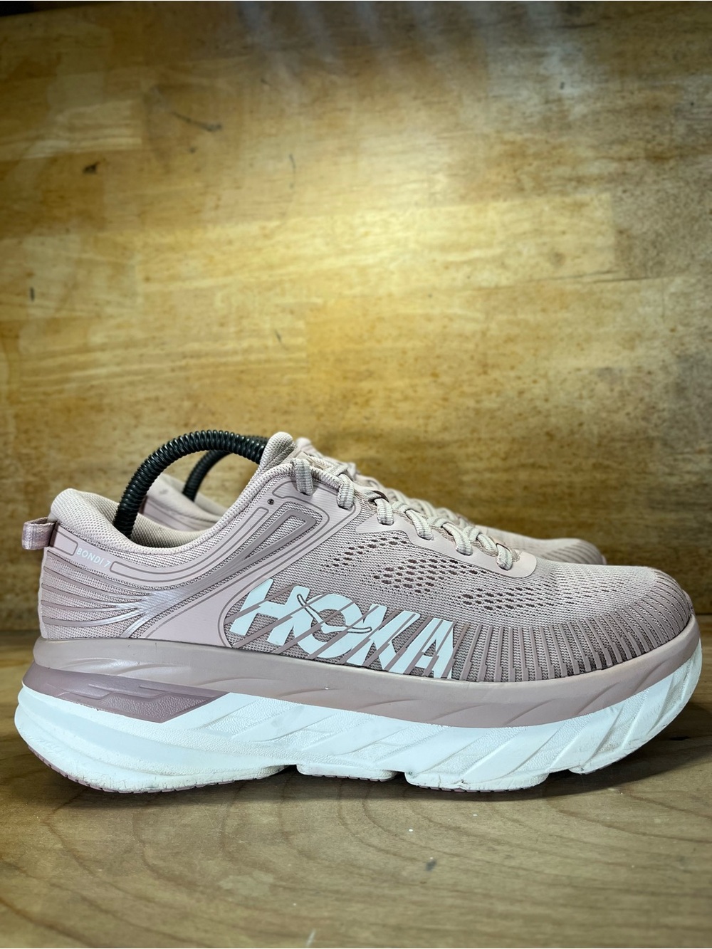 Hoka One One REFLECTIVE Bondi 7 Womens Size 9.5 Running Shoes Sneakers Pink